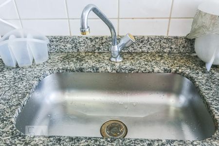 Cozinha de apartamento à venda com 2 quartos, 54m² em Vila Lageado, São Paulo