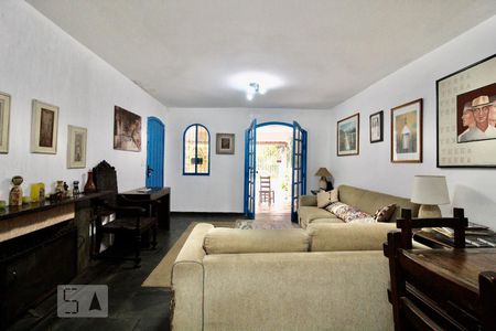 Sala de Estar de casa à venda com 4 quartos, 200m² em Vila Cordeiro, São Paulo