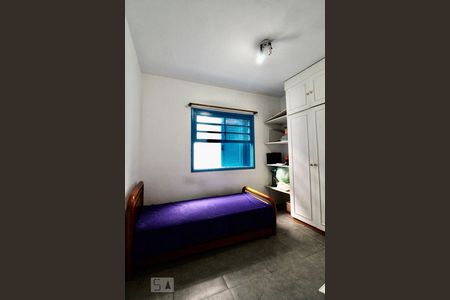 Casa à venda com 200m², 4 quartos e 2 vagas Casa à venda com 200m², 4 quartos e 2 vagasQuarto 3