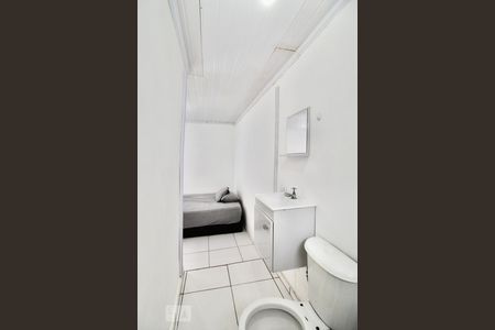 Casa à venda com 200m², 4 quartos e 2 vagas Casa à venda com 200m², 4 quartos e 2 vagasBanheiro da Suíte 2