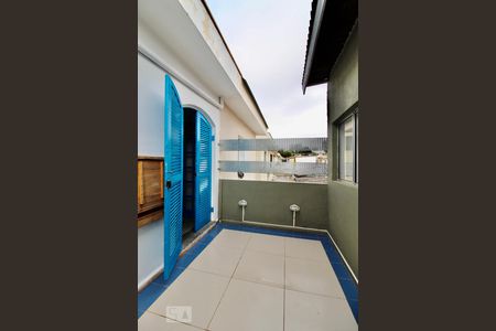 Casa à venda com 200m², 4 quartos e 2 vagas Casa à venda com 200m², 4 quartos e 2 vagasAcesso entre Quarto 3 e Suíte 2