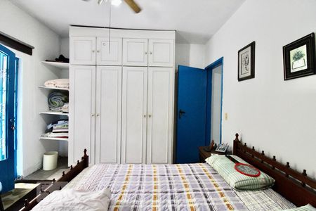 Casa à venda com 200m², 4 quartos e 2 vagas Casa à venda com 200m², 4 quartos e 2 vagasSuíte 1