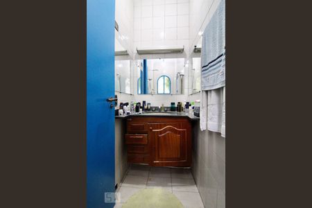 Casa à venda com 200m², 4 quartos e 2 vagas Casa à venda com 200m², 4 quartos e 2 vagasBanheiro da Suíte 1