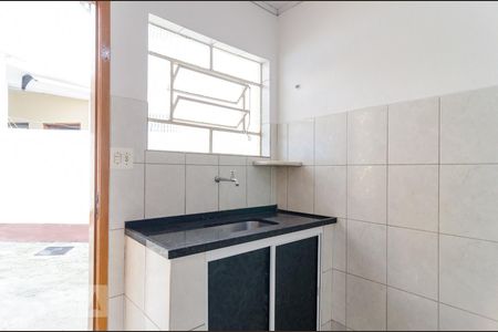 Sala/Cozinha de casa para alugar com 1 quarto, 40m² em Vila Guarani (zona Sul), São Paulo