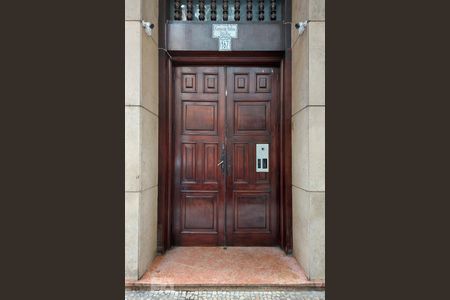 Studio para alugar com 30m², 1 quarto e sem vaga Studio para alugar com 30m², 1 quarto e sem vagaFachada