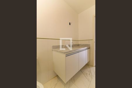 Casa para alugar com 185m², 3 quartos e 2 vagas Casa para alugar com 185m², 3 quartos e 2 vagasBanheiro da Suíte 1
