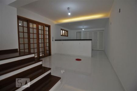 Casa para alugar com 185m², 3 quartos e 2 vagasCorredor