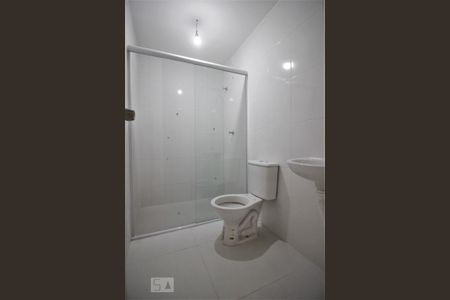 Casa para alugar com 185m², 3 quartos e 2 vagasBanheiro da suíte 2