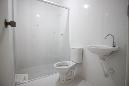 Casa para alugar com 185m², 3 quartos e 2 vagasBanheiro da suíte 2