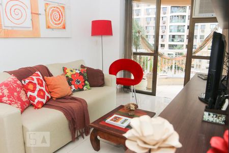 Sala de apartamento à venda com 2 quartos, 72m² em Barra da Tijuca, Rio de Janeiro