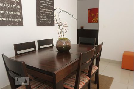 Sala de apartamento à venda com 2 quartos, 72m² em Barra da Tijuca, Rio de Janeiro