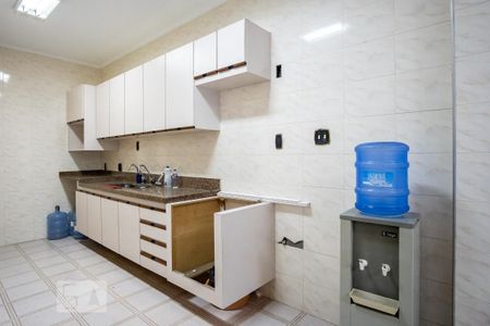 Casa à venda com 350m², 3 quartos e 2 vagas Casa à venda com 350m², 3 quartos e 2 vagasCozinha