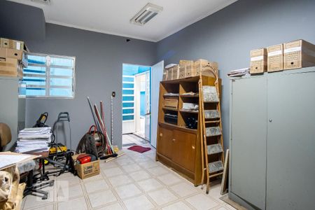 Casa à venda com 350m², 3 quartos e 2 vagas Casa à venda com 350m², 3 quartos e 2 vagasEdícula