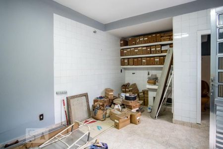 Casa à venda com 350m², 3 quartos e 2 vagas Casa à venda com 350m², 3 quartos e 2 vagasQuarto de Serviço