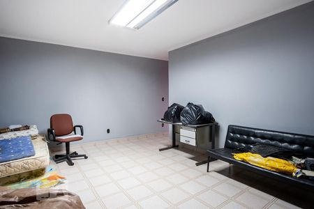 Casa à venda com 350m², 3 quartos e 2 vagas Casa à venda com 350m², 3 quartos e 2 vagasQuarto 1 - Suíte