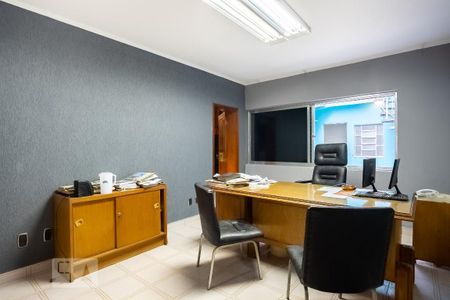 Casa à venda com 350m², 3 quartos e 2 vagas Casa à venda com 350m², 3 quartos e 2 vagasQuarto 3 - Suíte