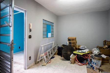 Casa à venda com 350m², 3 quartos e 2 vagas Casa à venda com 350m², 3 quartos e 2 vagasQuarto de Serviço