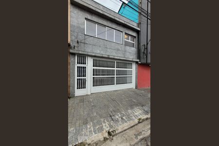 Casa à venda com 350m², 3 quartos e 2 vagas Casa à venda com 350m², 3 quartos e 2 vagasFachada