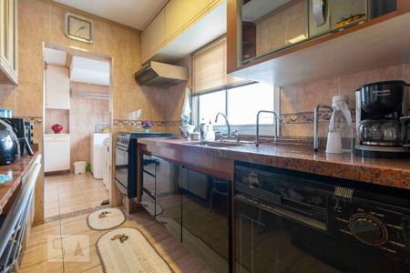 Apartamento à venda com 110m², 3 quartos e 2 vagasCozinha