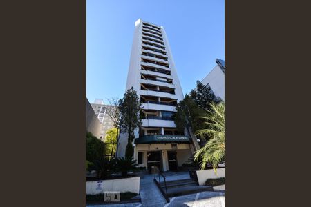 Apartamento à venda com 40m², 1 quarto e 1 vagaFachada