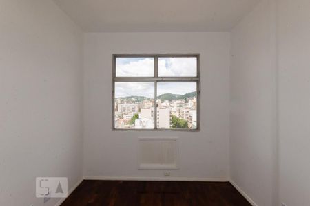 Apartamento à venda com 105m², 3 quartos e 1 vagaQuarto 3