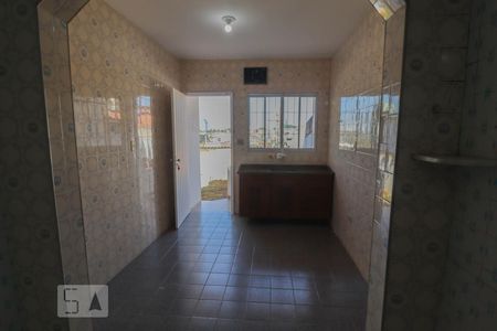 Casa para alugar com 120m², 2 quartos e 2 vagasCozinha