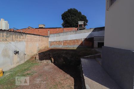 Casa para alugar com 120m², 2 quartos e 2 vagasQuintal