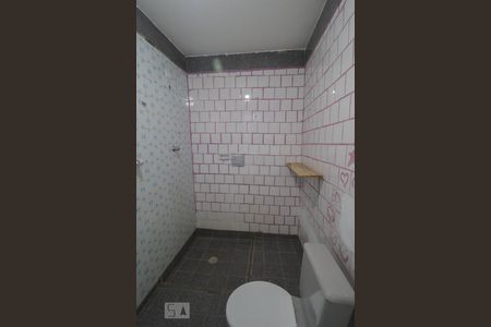 Casa para alugar com 120m², 2 quartos e 2 vagasBanheiro