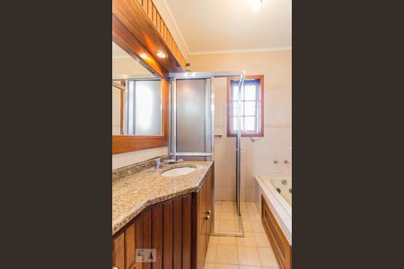 Casa à venda com 336m², 4 quartos e 2 vagas Casa à venda com 336m², 4 quartos e 2 vagasDetalhe do Banheiro da Suite