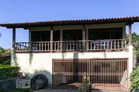 Casa à venda com 480m², 4 quartos e 12 vagasFachada