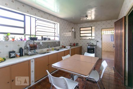 Casa à venda com 480m², 4 quartos e 12 vagasCozinha