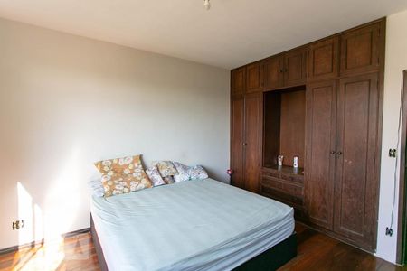 Casa à venda com 480m², 4 quartos e 12 vagasSuite