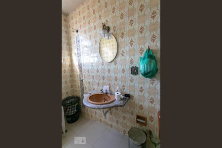 Casa à venda com 480m², 4 quartos e 12 vagasBanheiro Social