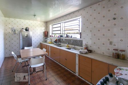 Casa à venda com 480m², 4 quartos e 12 vagasCozinha