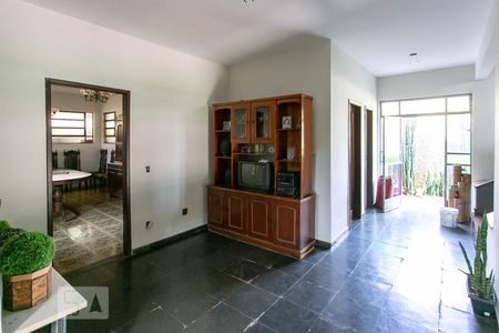 Casa à venda com 480m², 4 quartos e 12 vagasSala 3