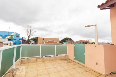 Casa para alugar com 240m², 3 quartos e 2 vagas Casa para alugar com 240m², 3 quartos e 2 vagasSacada 2