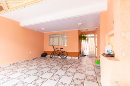 Garagem de casa para alugar com 3 quartos, 240m² em Jardim Popular, São Paulo