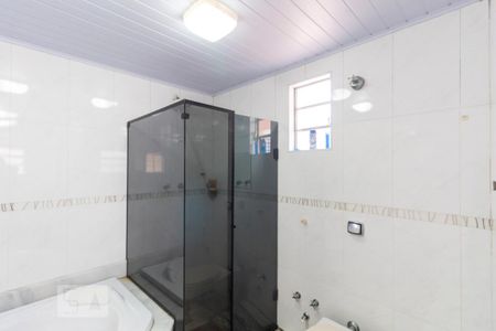 Casa para alugar com 240m², 3 quartos e 2 vagas Casa para alugar com 240m², 3 quartos e 2 vagasBanheiro da suíte