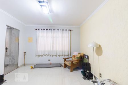 Casa para alugar com 240m², 3 quartos e 2 vagas Casa para alugar com 240m², 3 quartos e 2 vagasSala