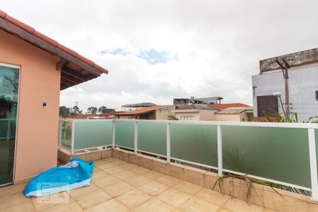 Casa para alugar com 240m², 3 quartos e 2 vagas Casa para alugar com 240m², 3 quartos e 2 vagasSacada 2