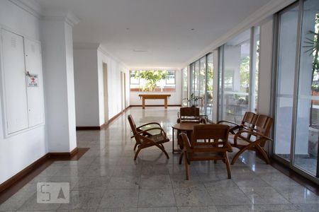 Apartamento para alugar com 43m², 1 quarto e 1 vaga Apartamento para alugar com 43m², 1 quarto e 1 vagaSalão de festas