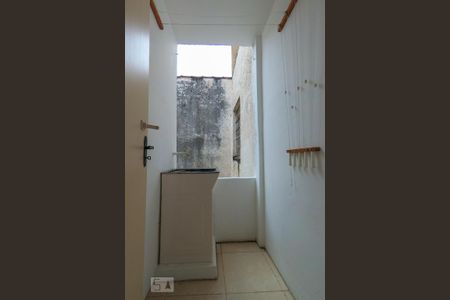 Apartamento para alugar com 80m², 2 quartos e sem vaga Apartamento para alugar com 80m², 2 quartos e sem vagaÁrea de serviço