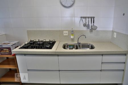 Apartamento para alugar com 94m², 2 quartos e 2 vagasCozinha
