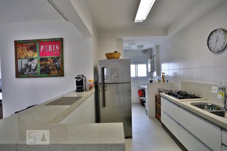 Apartamento para alugar com 94m², 2 quartos e 2 vagasCozinha