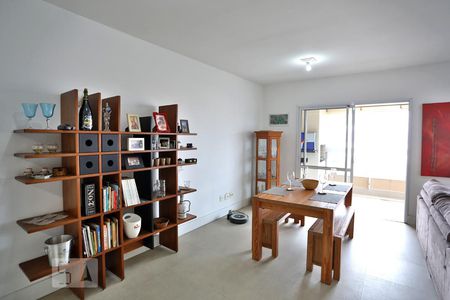Sala de apartamento para alugar com 2 quartos, 94m² em Ponta da Praia, Santos