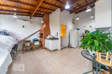 Casa à venda com 99m², 2 quartos e 2 vagasCobertura