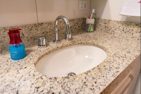 Casa à venda com 99m², 2 quartos e 2 vagasPia