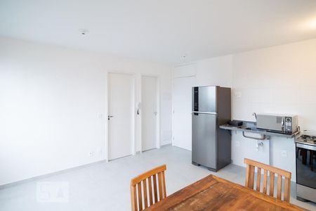 Sala / Cozinha de apartamento para alugar com 1 quarto, 34m² em Jurubatuba, São Paulo