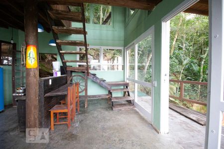 Sala e cozinha de casa para alugar com 1 quarto, 80m² em Rio Tavares, Florianópolis