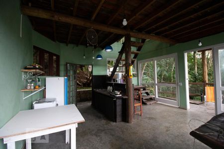 Sala e cozinha de casa para alugar com 1 quarto, 80m² em Rio Tavares, Florianópolis